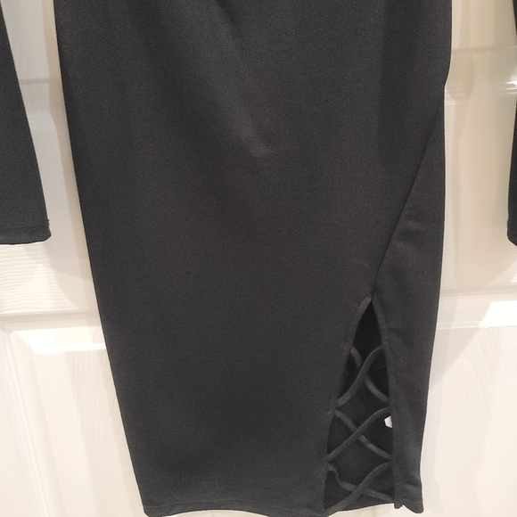 Dress - Picture 2 of 3